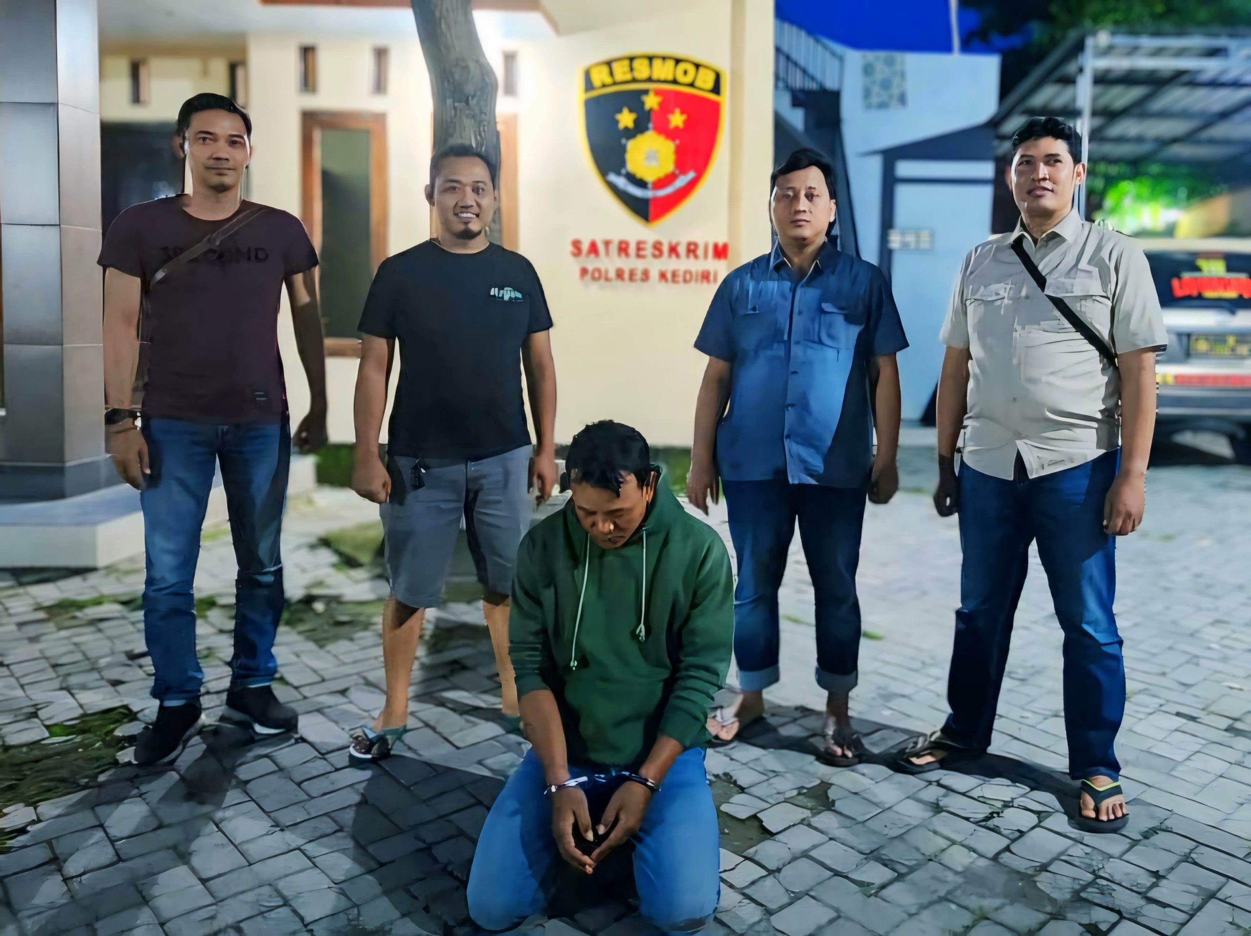 Terekam CCTV, Pencuri Motor di Kediri Berhasil Diringkus Polisi