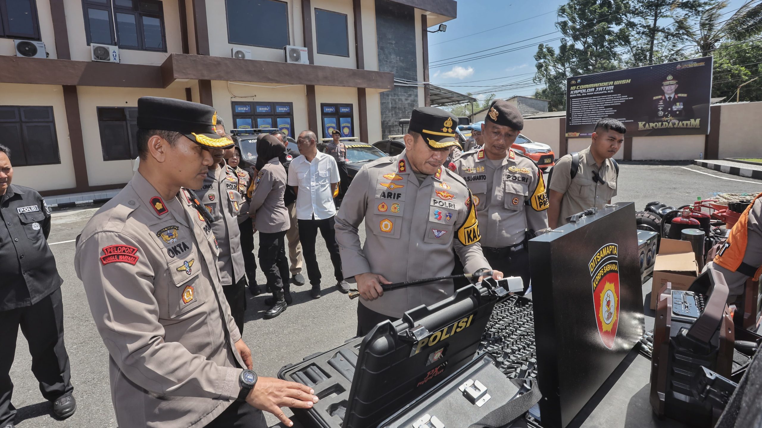 Kapolres Blitar Cek Kesiapan Sarpras Sat Samapta untuk Dukung Keamanan