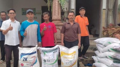 Pemkab Kediri Salurkan Bantuan Pupuk dan Alat Perajang untuk Petani Tembakau