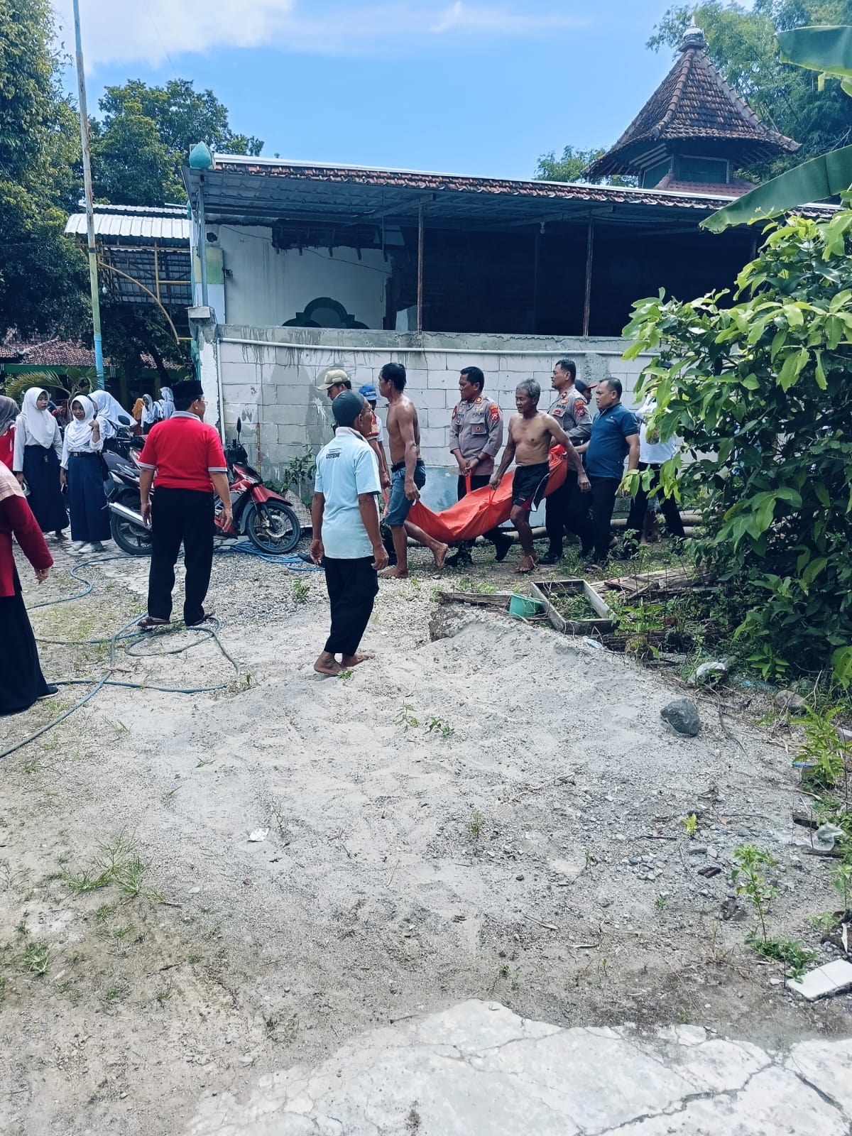 Tragis, Pelajar MTs di Ponorogo Tewas Tenggelam Saat Ambil Ikan di Sungai