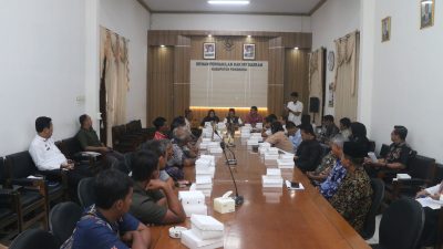 Pimpinan DPRD Ponorogo Gelar RDP dengan Penambang Gamping, Bahas Penghentian Aktivitas Tambang di Sekitar Monumen Reyog