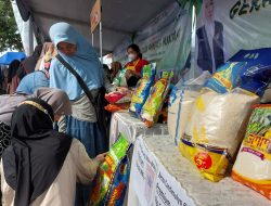 Gerakan Pangan Murah di Pare, 1 Ton Beras Ludes dalam Dua Jam