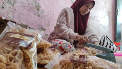 Tak Lekang oleh Waktu! Kue Kembang Goyang Masih Jadi Favorit di Era Modern