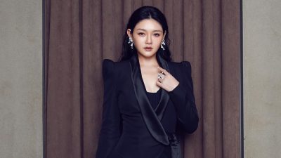 Acara Perpisahan Barbie Hsu Penuh Haru dan Duka, Keluarga Terlihat Bahagia