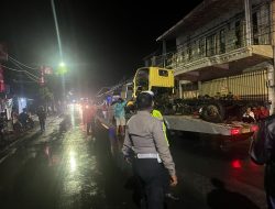 Truk Boks Terguling di Blitar, Sopir Meninggal Dunia, Dua Penumpang Selamat