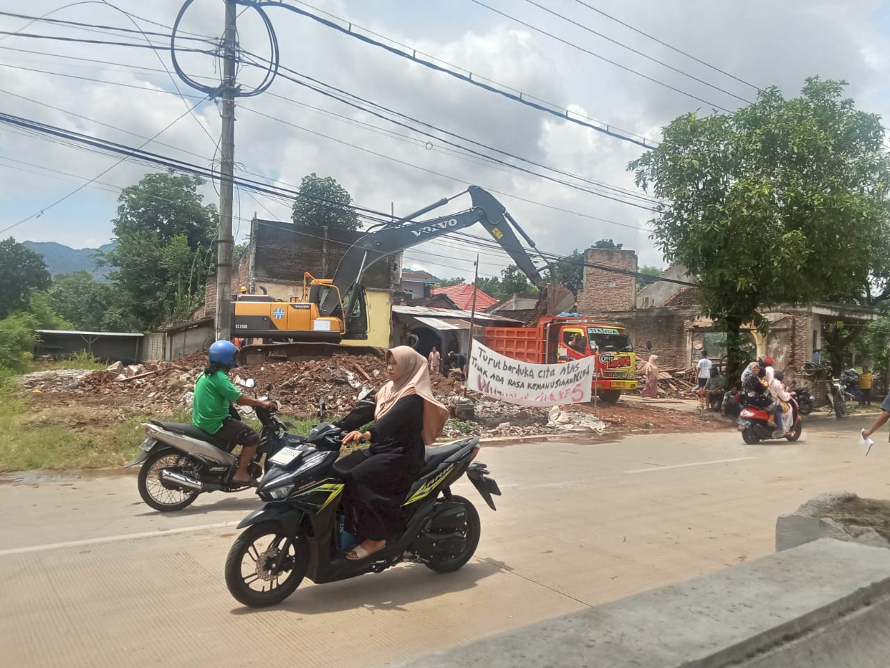 Proyek Tol Kediri-Tulungagung: Warga Pertanyakan Legalitas, Kontraktor Berikan Klarifikasi