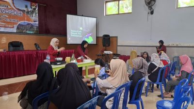 Mahasiswa UMSIDA Kenalkan Inovasi Olahan Nanas di Ngancar untuk Dukung UMKM Lokal