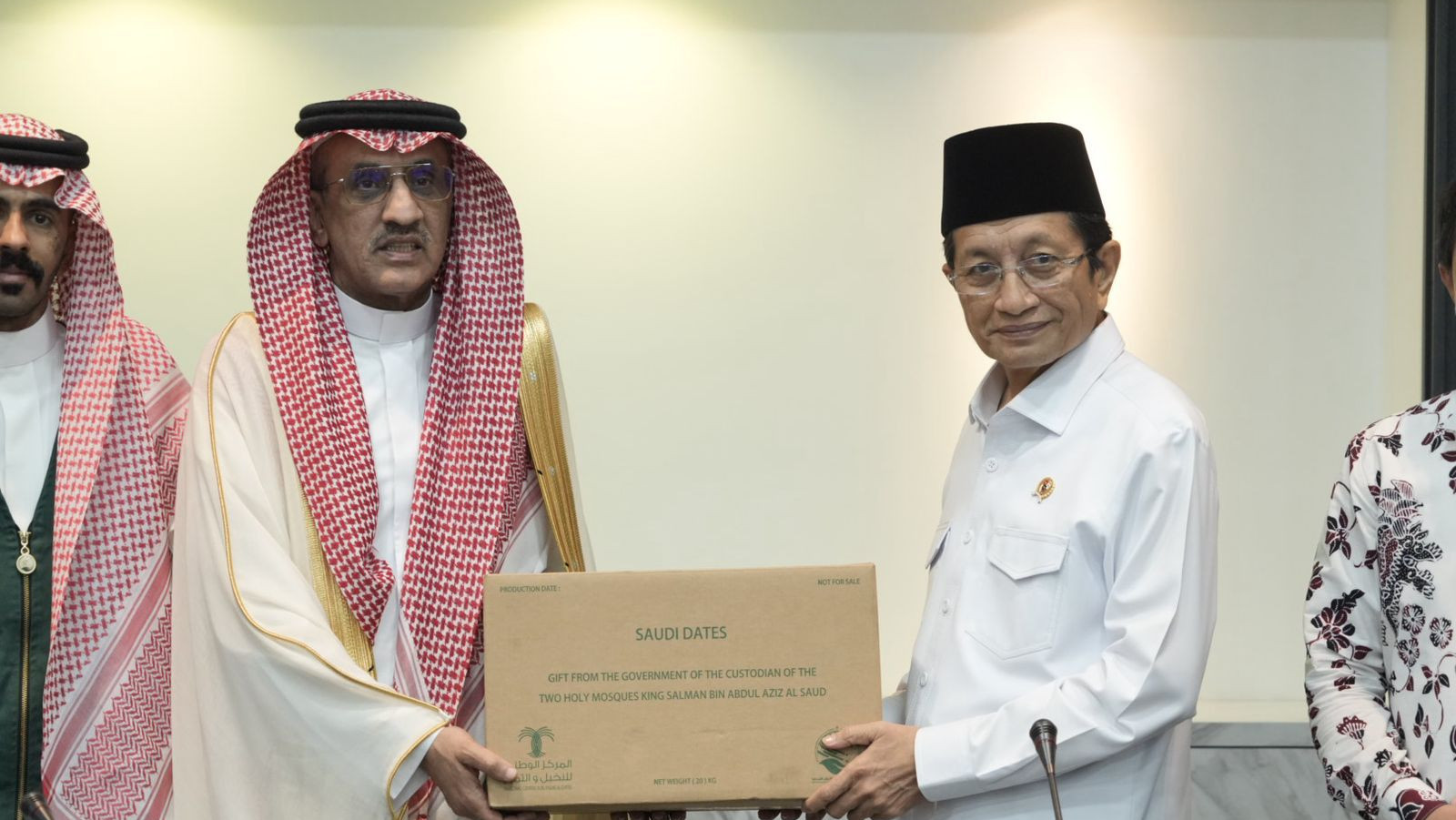 Arab Saudi Salurkan 100 Ton Kurma untuk Masyarakat Muslim Indonesia