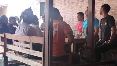Warung Kopi The Ling: Tempat Nongkrong Romantis dengan Kopi dan Kuliner Lezat di Ngadirejo