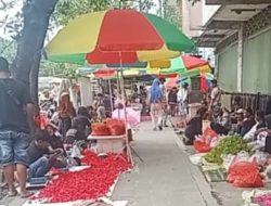 Jelang Ramadan, Penjual Bunga Tabur di Setono Betek Kediri Dibanjiri Pembeli