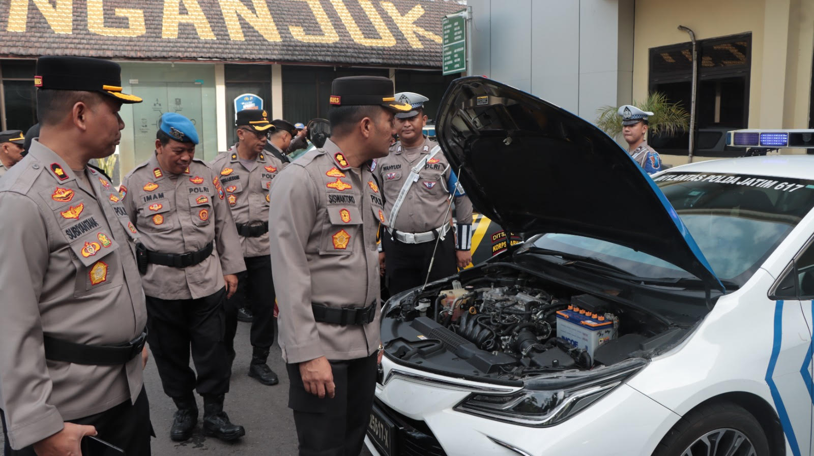 Polres Nganjuk Gelar Apel Operasi Keselamatan Semeru 2025, Fokus pada Kesadaran dan Kepatuhan Lalu Lintas
