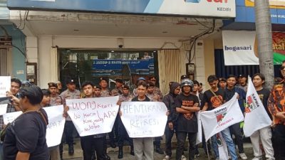 LSM Kediri Geruduk Kantor Leasing, Protes Penarikan Paksa Kendaraan Konsumen