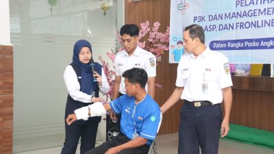 KAI Daop 7 Madiun Bekali Pegawai dengan Keterampilan Medis untuk Tangani Penumpang Darurat
