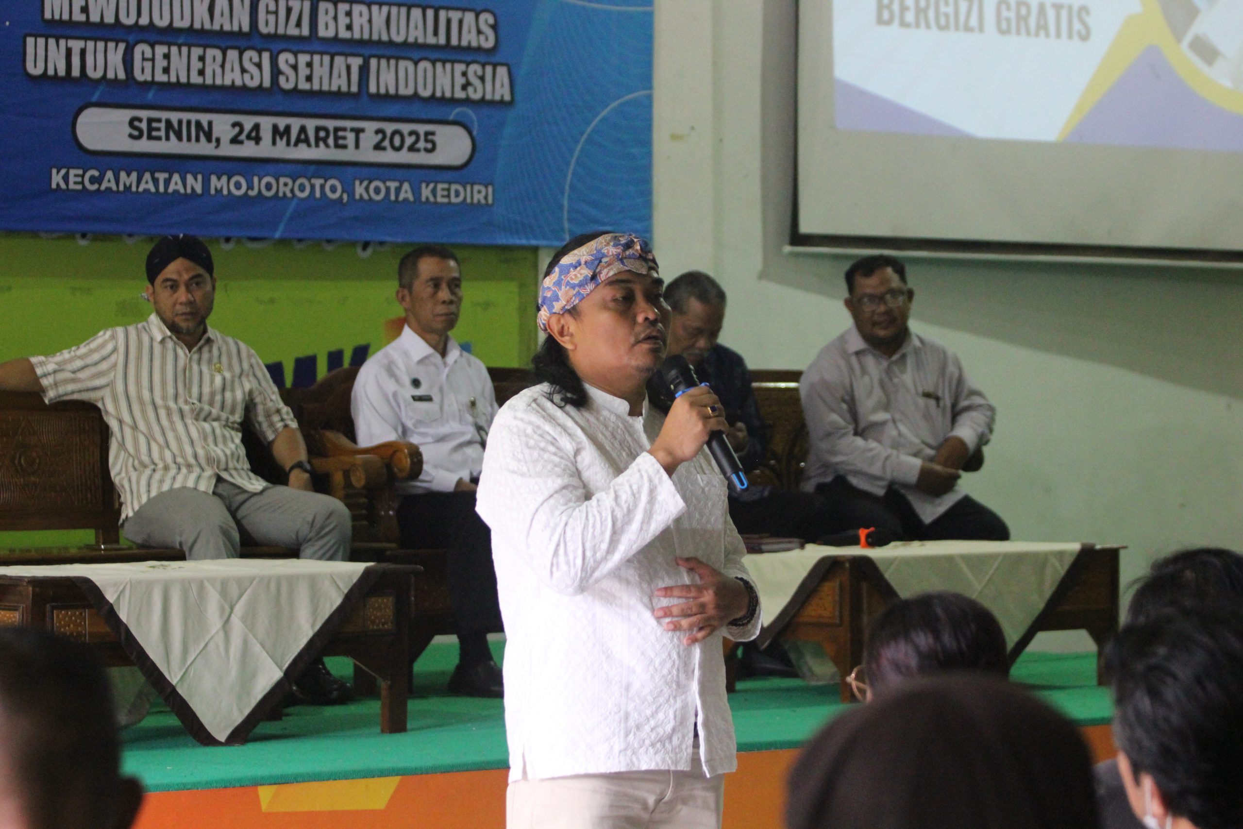 Anggota Komisi IX DPR RI Sosialisasikan Program Makan Bergizi Gratis untuk Generasi Sehat Indonesia di Kota Kediri