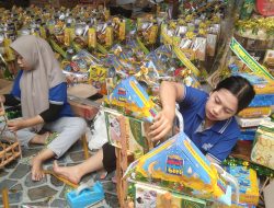 Menjelang Lebaran, Pengusaha Hampers di Blitar Banjir Pesanan Hingga ke Papua