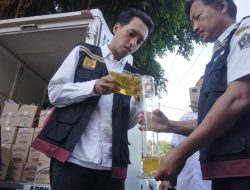 Tim Gabungan Blitar Pastikan Takaran Minyak Kita, Ini Hasilnya
