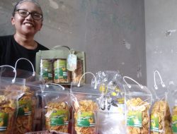 Reni Setyowarni, Produsen Criping Pisang Banjir Pesanan saat Lebaran Omzet Tembus Rp 25 Juta, Diminati PMI di Hongkong