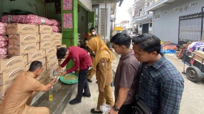 Sidak Minyak Goreng Subsidi di Blitar, Tim Gabungan Temukan Selisih Takaran