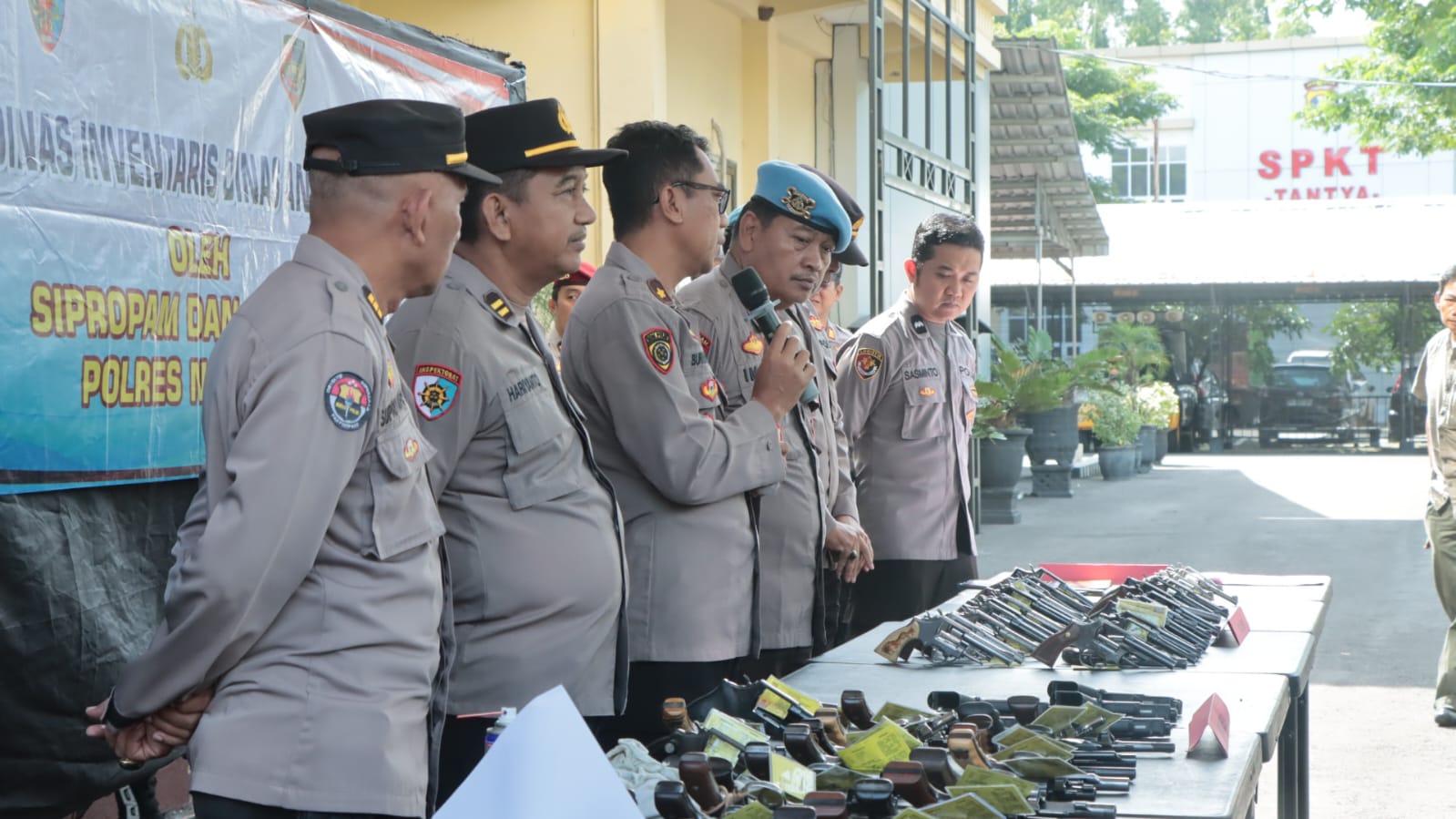 Jelang Pengamanan Lebaran, Polres Nganjuk Periksa Senjata Api dan Amunisi Anggota