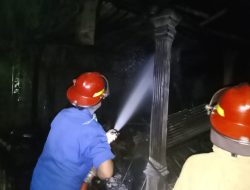 Kandang Sapi Milik Warga Kayen Kidul, Kediri, Terbakar, Kerugian Jutaan Rupiah