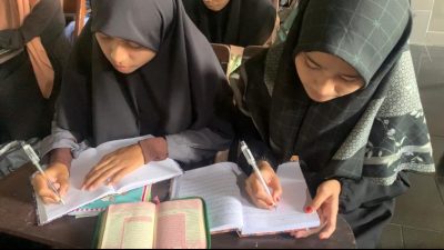 Unik! Mahasiswa STIT-UW Jombang Wajib Menulis Al-Qur’an 30 Juz Sebagai Syarat Kelulusan