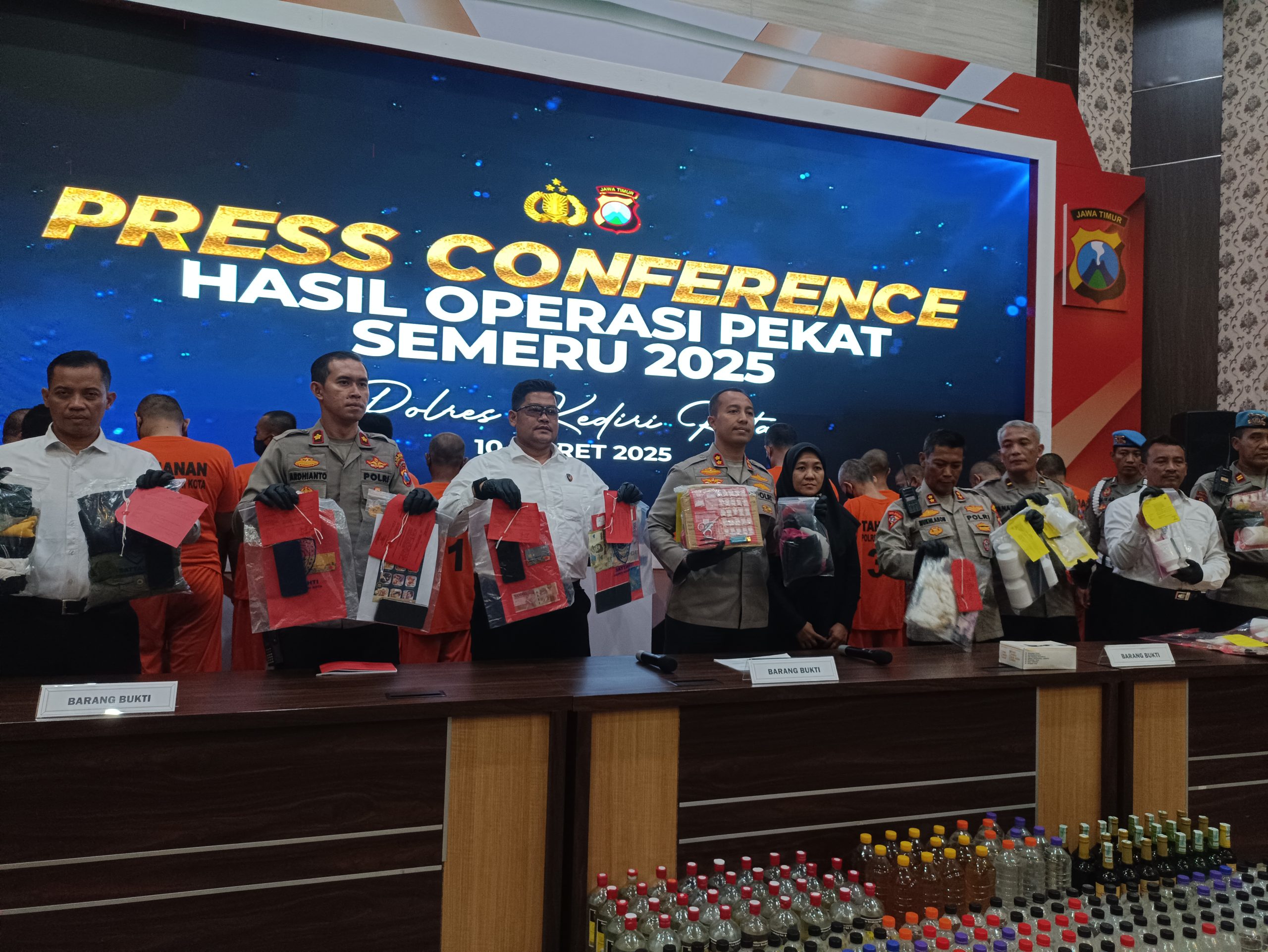 Polres Kediri Kota Ungkap Sejumlah Kasus dalam Operasi Pekat 2025, Termasuk Asusila dan Bahan Peledak