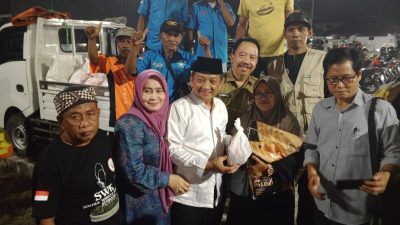 Ratusan PKL di Jombang Terima Bantuan Sembako Jelang Lebaran