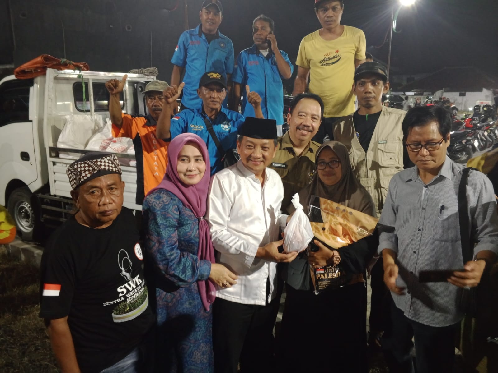 Ratusan PKL di Jombang Terima Bantuan Sembako Jelang Lebaran