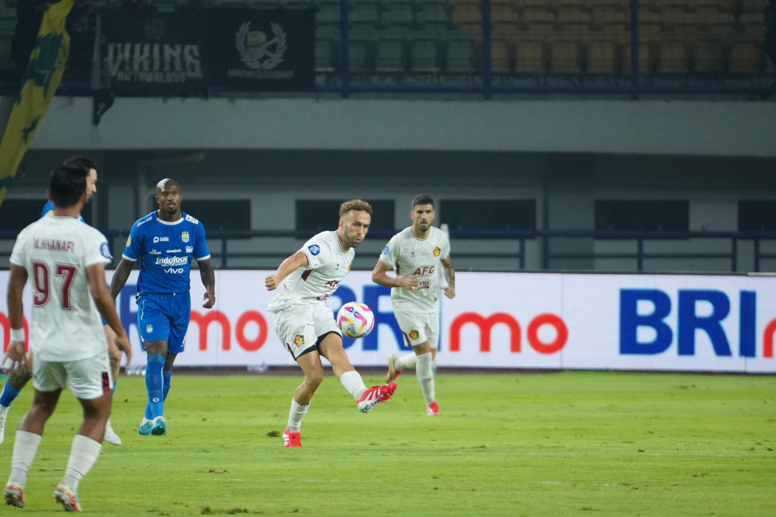Persik Kediri Kembali Terpuruk, Dibantai Persib Bandung 4-1