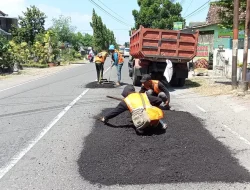 Perbaikan Jalan Sambi-Srikaton Disambut Baik Warga, Diharapkan Tuntas Sebelum Lebaran