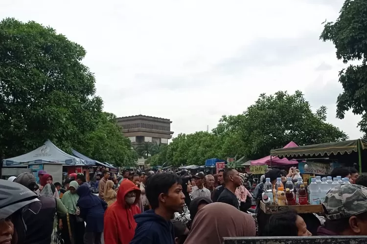Monumen SLG, Destinasi Favorit Warga untuk Ngabuburit