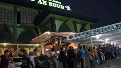 Buka Puasa Gratis di Masjid Agung An-Nur Kota Batu, Sajikan Hingga 800 Porsi Setiap Akhir Pekan
