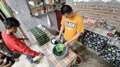 Permintaan Cincau Hijau di Ponorogo Melonjak Drastis Selama Ramadhan