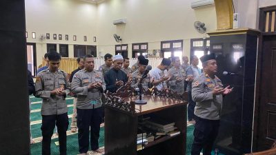 Tiga Anggota Polri Gugur di Way Kanan, Polres Malang Gelar Salat Ghaib