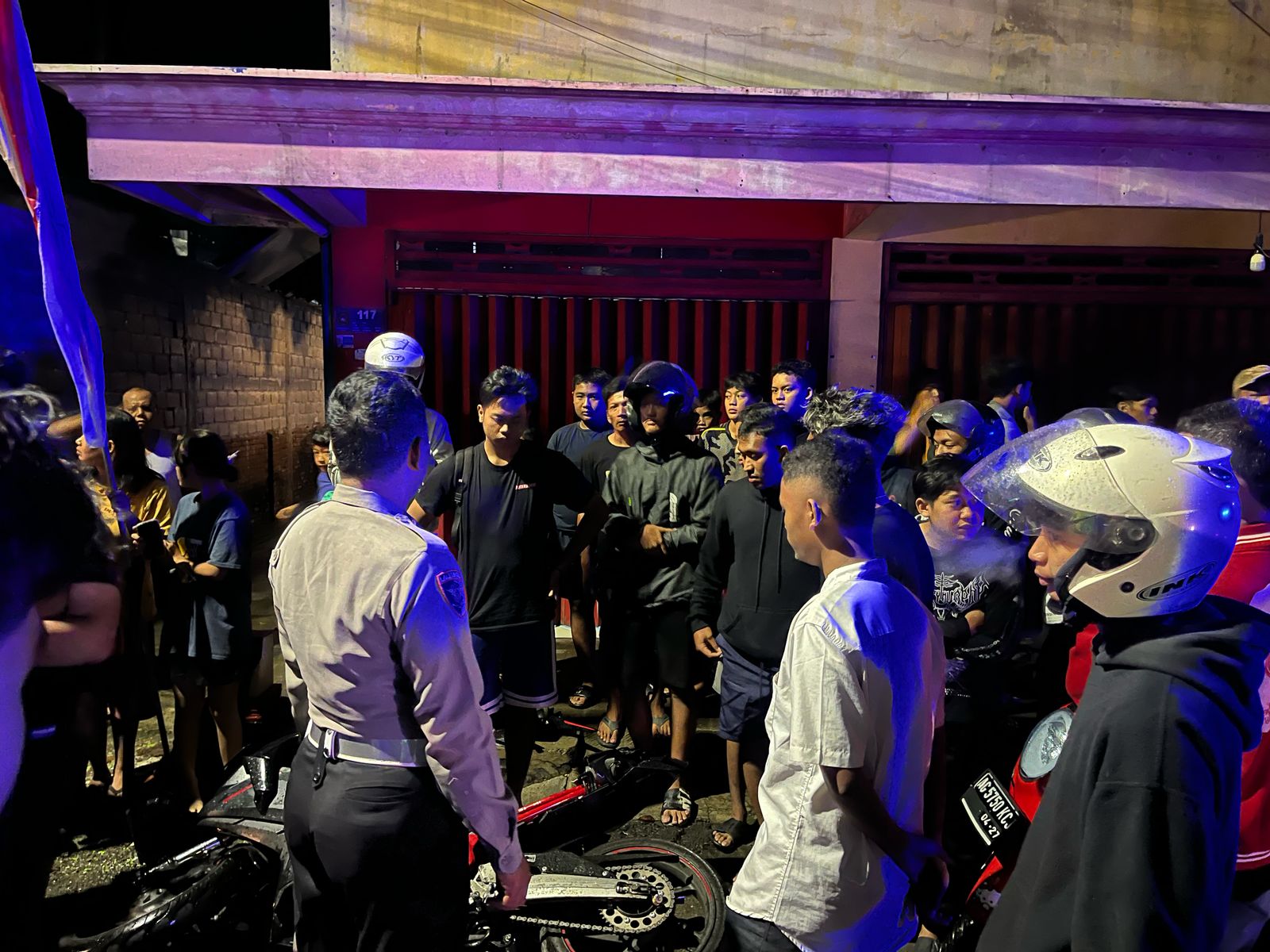 Kecelakaan Maut di Blitar: Pemuda Tewas Setelah Motor Sport Hantam Pohon