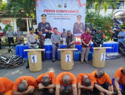 Polres Ponorogo Musnahkan 500 Liter Miras, Ratusan Knalpot Brong, dan Bahan Peledak Hasil Operasi Pekat