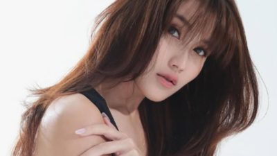 Usai Direpost Jennie BLACKPINK, Ayu Ting Ting Kini Duet dengan Anak 