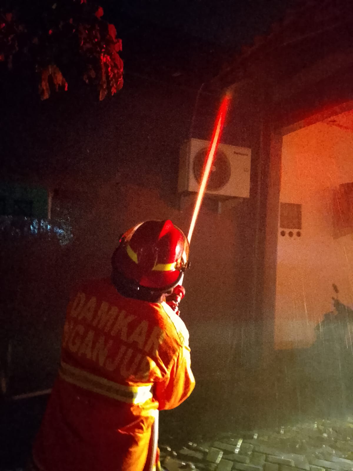 Kebakaran RSI Aisyiyah Nganjuk Berasal dari Konsleting Listrik, Kini Telah Padam