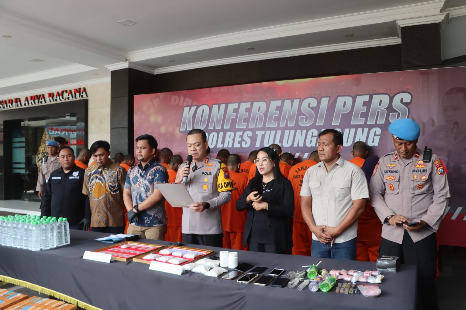 Polres Tulungagung Ungkap 16 Kasus Narkoba dan Miras dalam Operasi Pekat Semeru 2025