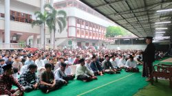 Khotbah Idulfitri di Ponpes Wali Barokah: Umat Didorong Berkontribusi dalam Pembangunan Daerah