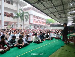 Khotbah Idul Fitri di Ponpes Wali Barokah, KHotib Dorong Umat Berkontribusi dalam Pembangunan Daerah