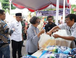 Wakil Wali Kota Kediri Tinjau Bazar dan Operasi Pasar Murni, Upaya Kendalikan Harga di Bulan Ramadhan