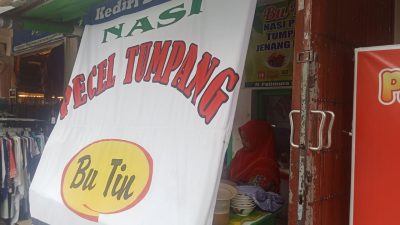 Harga Cabai Meroket, Pedagang Nasi Pecel di Kediri Bertahan dengan Harga Standar