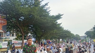 Ribuan Warga Sholat Ied di Masjid Agung Kota Kediri, Wawali Jadi Imam dan Khotib