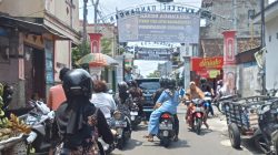 Menjelang Lebaran, Kota Kediri Dipadati Kendaraan dan Aktivitas Warga