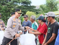 Kapolres Kediri Kota Beri Bantuan Pemulung di TPA Pojok, Wujud Kepedulian di Bulan Ramadhan