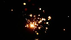 Waspada! Ini 6 Bahaya Bermain Petasan dan Kembang Api Saat Lebaran