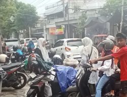 Beda dengan Tahun Lalu, Jelang Lebaran, Kawasan Perbelanjaan di Jl Letjend Sutoyo  Kota Kediri Masih Sepi