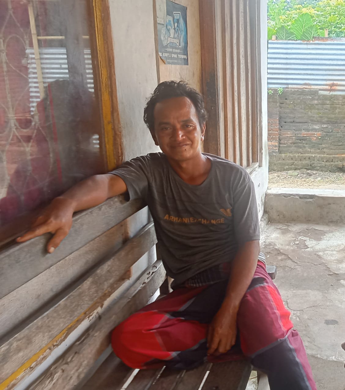 Warga Dusun Petuk, Desa Puhrubuh, Kecamatan Semen Desak Kepastian Uang