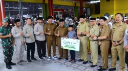 Baznas Kabupaten Blitar Santuni Ratusan Anak Yatim Piatu, Beri Uang Saku dan Baju Lebaran